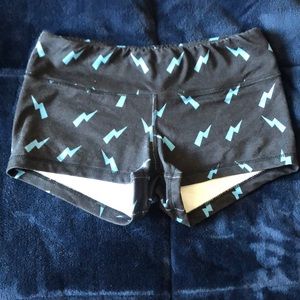 FLEO Lightening Bolt shorts! ⚡️